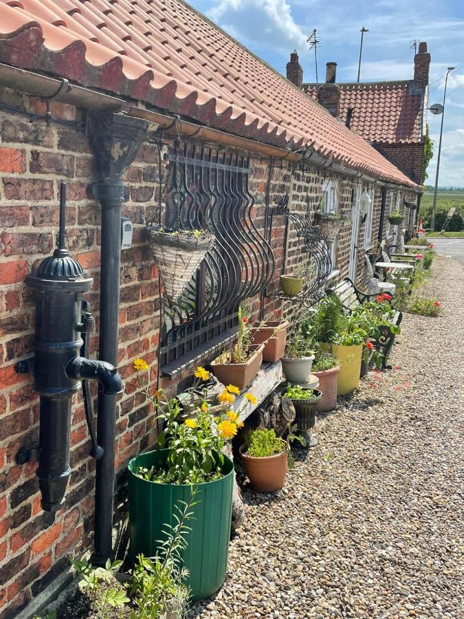 Yarm Cottages Sleeping 12 Kirklevington エクステリア 写真